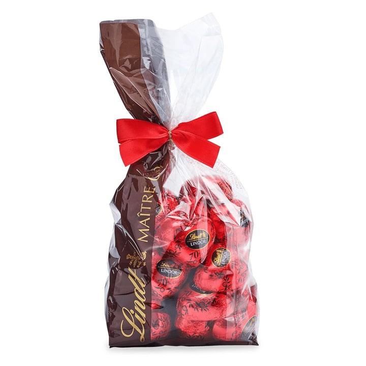 Lindt Schokolade LINDOR Schokoladenherzen | 500 G | Ca. 35 Herzen Aus Dunkler Schokolade (70 %) Mit Zartschmelzender Füllung | Pralinengeschenk | Schokoladengeschenk