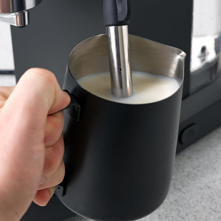 Petra PT5240 Espresso Machine With Milk Frother - 1.4 L, Bpa-Free, Single & Double Barista Style Espresso, Compact, Pompă de presiune italiană de 15 Bar, Compatibil cu cafea măcinată, 1465W