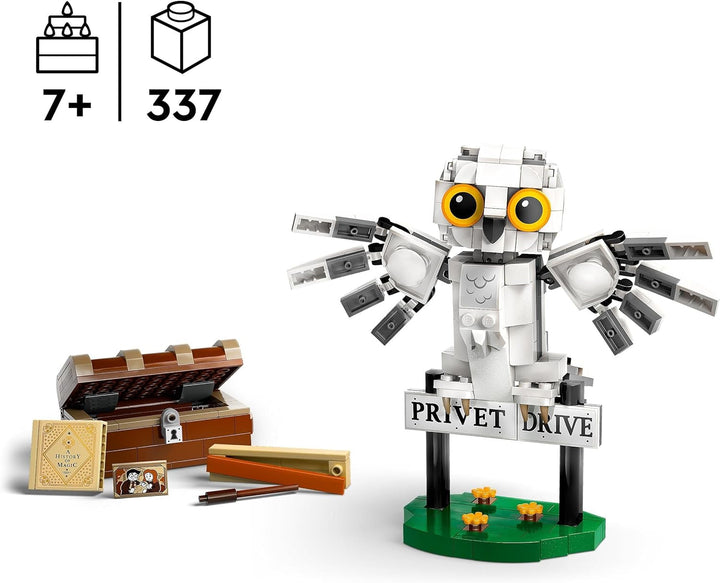 LEGO Harry Potter Hedwig în Privet Drive 4 Set cu bufniță de jucărie pentru copii, figură animal construibilă cu valiza Hogwarts, cadou mic pentru băieți, fete și toți fanii de la 7 ani 76425