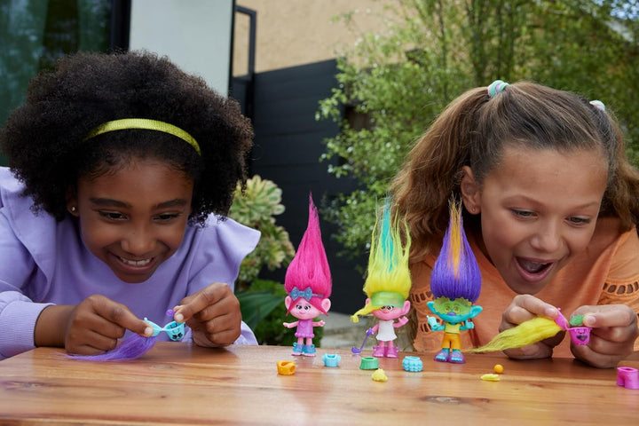 Mattel DREAMWORKS TROLLS Together Strong - Surprize păroase Poppy Queen Poppy, Viva, Branch And Guy Diamond Plush Hair, 2 Surprize păroase, Accesoriu, Pentru copii cu vârsta peste 3 ani, HNF10