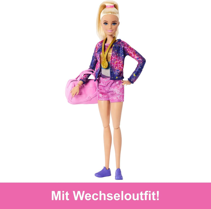 Barbie Gym Fun Playset cu bară de echilibru și peste 10 piese tematice potrivite pentru povești victorioase, HRG52
