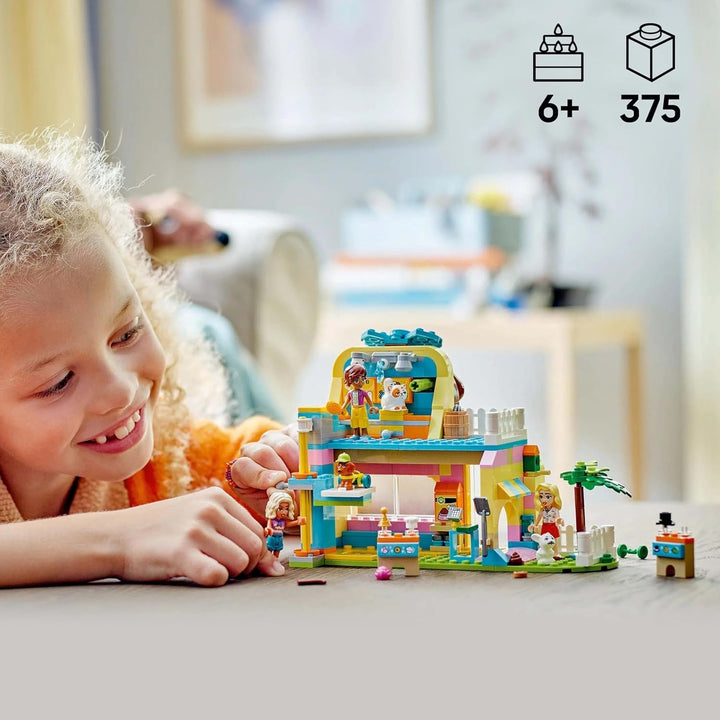 Magazin de accesorii pentru animale LEGO Friends, set de joacă pentru jocuri de rol, jucărie educativă pentru fete de la 6 ani, 3 minifigurine și 3 figuri de animale, pisică, câine și iepuraș, idee de cadou pentru copii 42650
