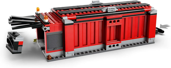 Depozit de fier vechi LEGO City cu mașini - jucărie cu presă de fier vechi și macara, 2 mașini de jucărie, 4 minifigurine muncitoare și clădire de birouri - cadouri aniversare pentru băieți și fete de la 8 ani 60472