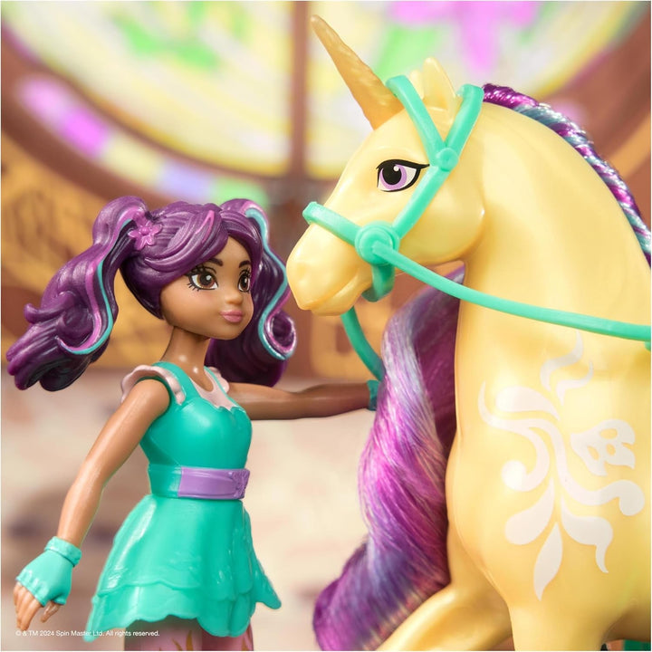 Unicorn Academy AVA și Unicorn Leaf Set - Figurine originale de aproximativ 12 cm înălțime din popularul serial Netflix Cu două accesorii și perii de păr Pentru jocuri de rol imaginative, pentru copii cu vârsta de 4 ani și peste
