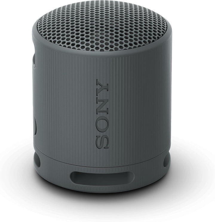 Sony SRS-XB100 - Difuzor Bluetooth wireless, portabil, ușor, compact, în aer liber, de călătorie, durabil, rezistent la apă și praf IP67, baterie de 16 ore, curea de transport, mâini libere, negru