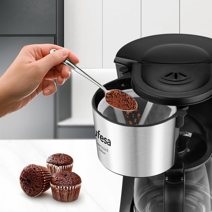 Ufesa CG7115 Capriccio 6 Delux filtru de cafea cu picurare, 6 cești, 600W, carafă de 0,6L, sistem anti-picurare, oprire automată, suprafețe din oțel inoxidabil